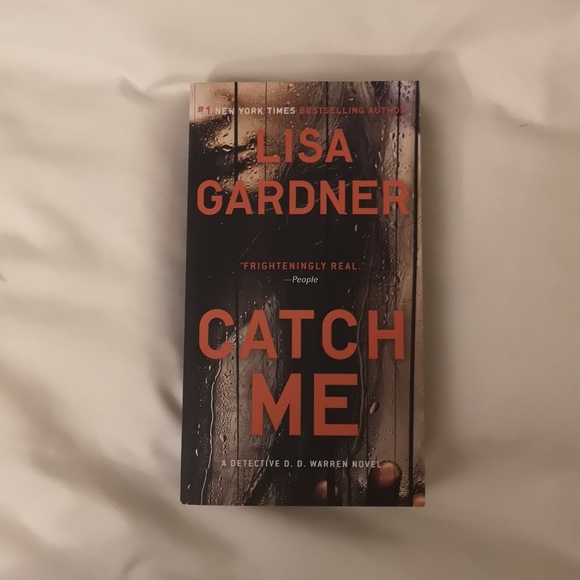 Catch me by Lisa Gardner - Picture 1 of 3